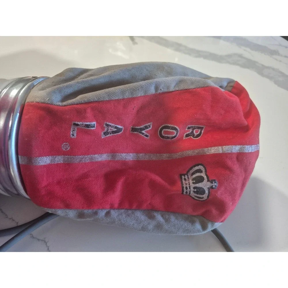 Vintage Royal Model 501 Handheld Vacuum Cleaner Metal Body Corded Red Bag‎ Crown